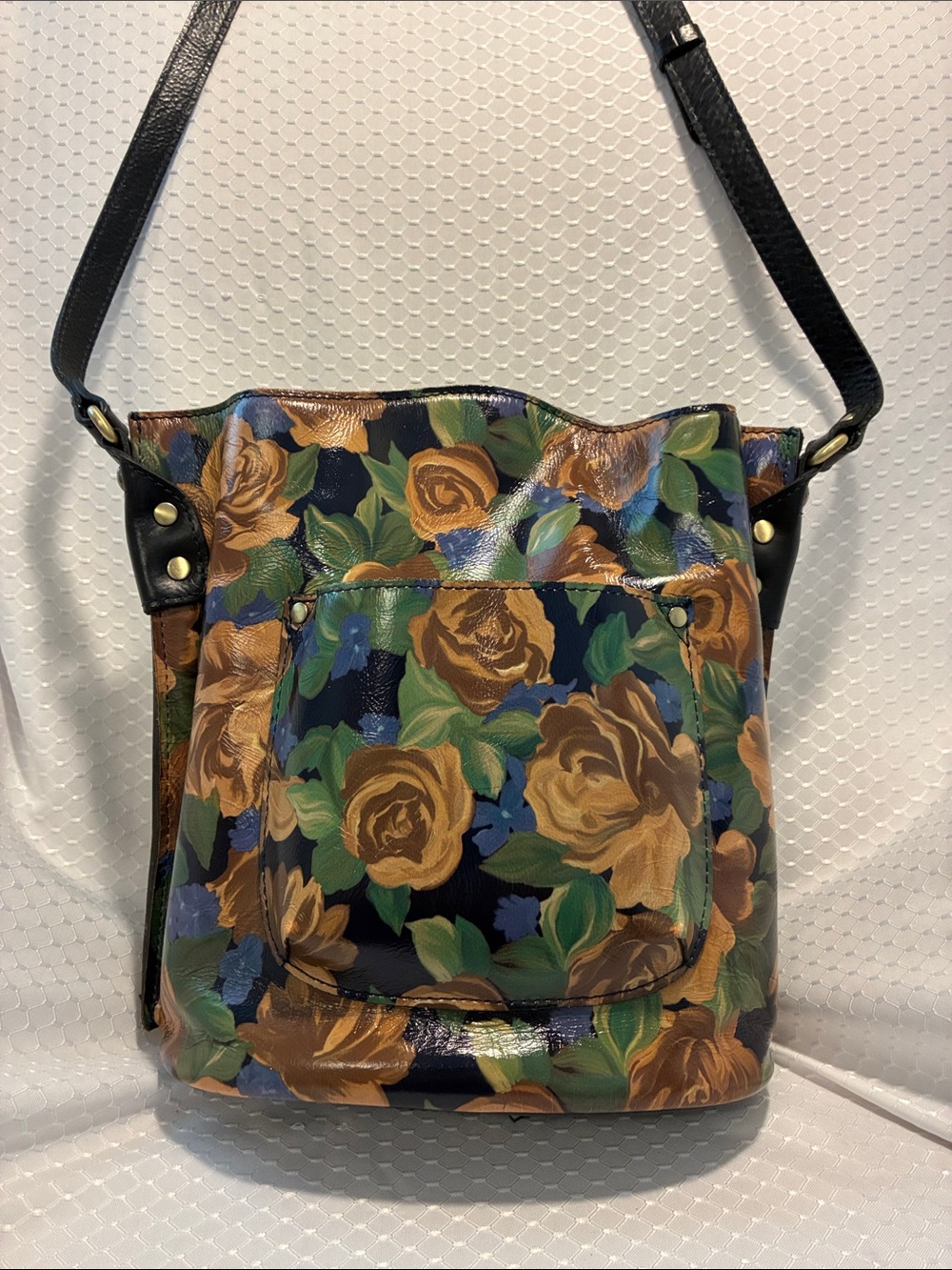 Patricia Nash Leather Lavello Bucket Bag Like New